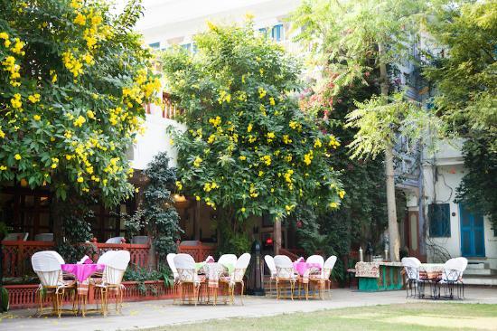 Diggi Palace